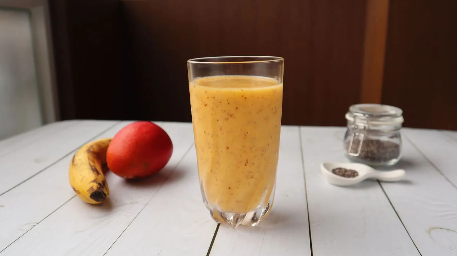 Tips: tips and steps for blending the perfect smoothie.